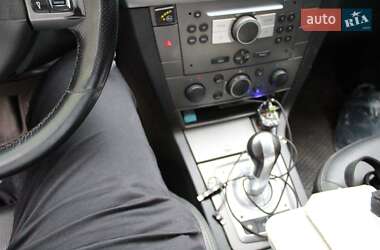 Седан Opel Vectra 2008 в 