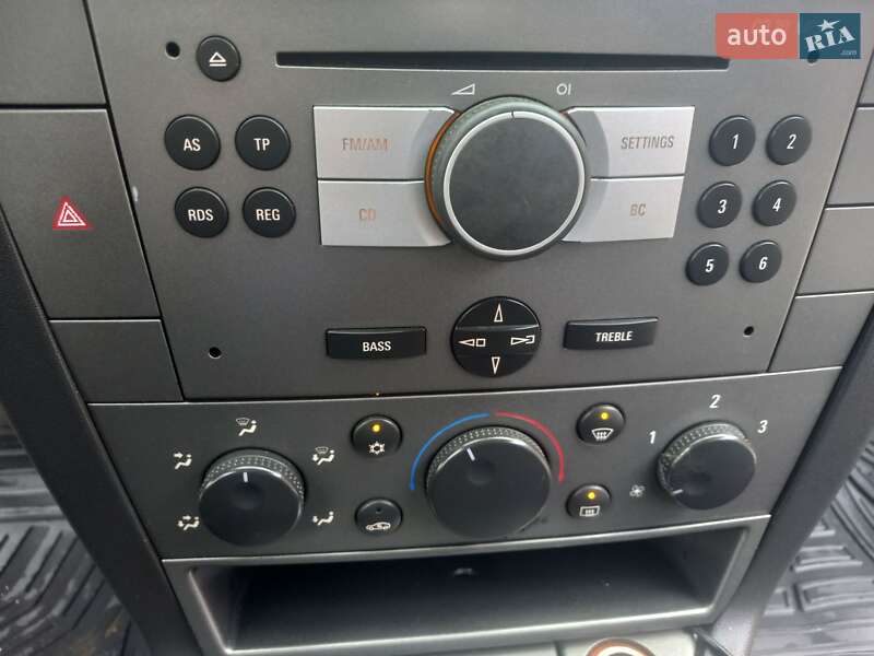 Универсал Opel Vectra 2007 в Теофиполе