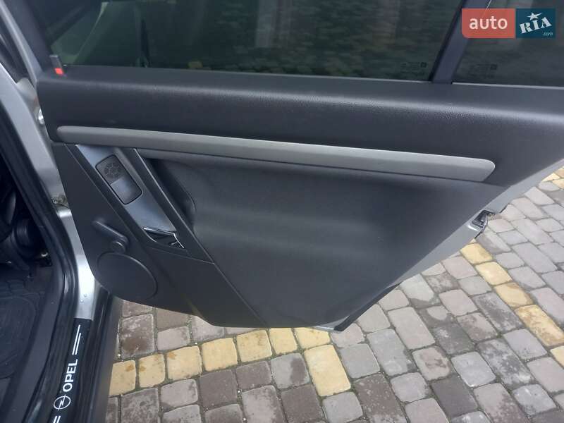 Универсал Opel Vectra 2007 в Теофиполе