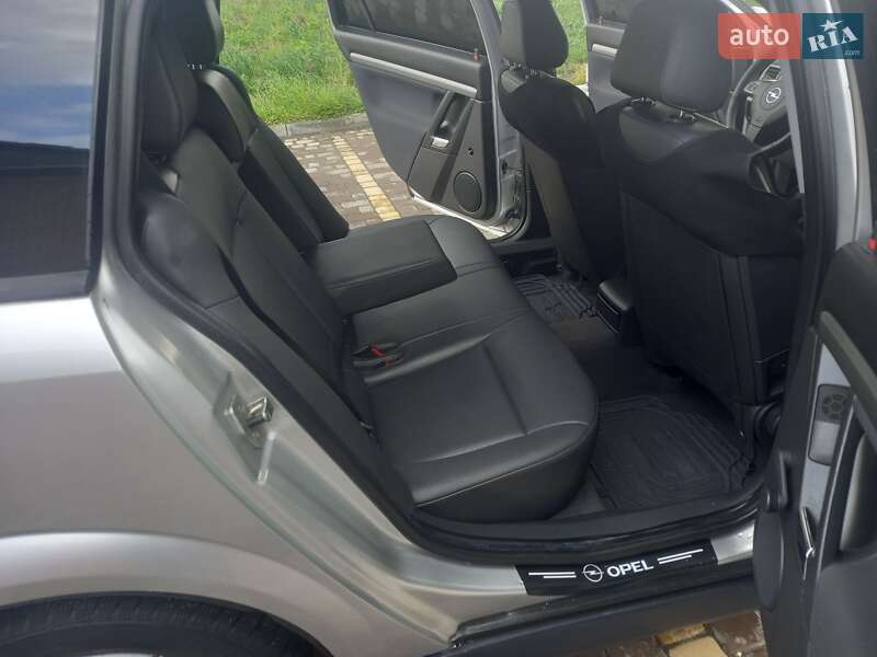 Универсал Opel Vectra 2007 в Теофиполе