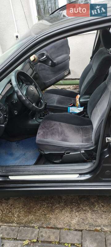 Ліфтбек Opel Vectra 2000 в Городку