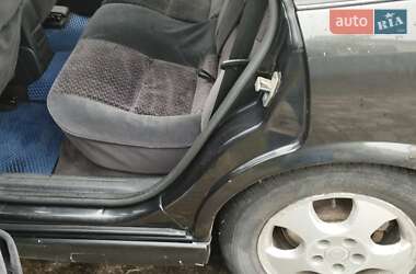 Лифтбек Opel Vectra 2000 в 