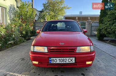 Седан Opel Vectra 1992 в Кицмани