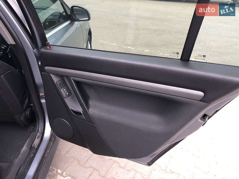 Универсал Opel Vectra 2007 в Черновцах