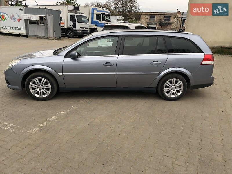 Универсал Opel Vectra 2007 в Черновцах