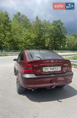 Лифтбек Opel Vectra 1997 в 
