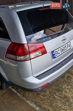 Универсал Opel Vectra 2004 в 