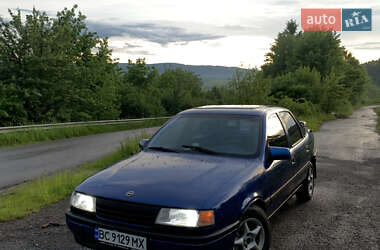Седан Opel Vectra 1989 в Дрогобыче