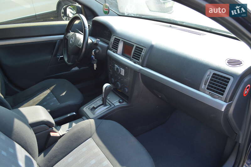Седан Opel Vectra 2006 в Кропивницком