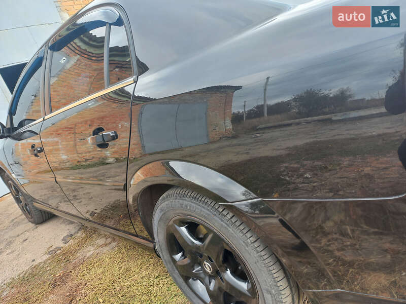 Седан Opel Vectra 2006 в Томаківці