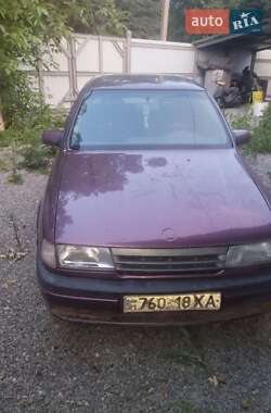 Седан Opel Vectra 1990 в Змиеве