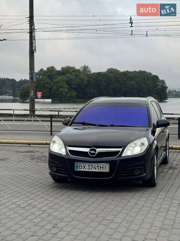 Универсал Opel Vectra 2005 в Хмельницком