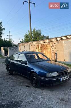 Седан Opel Vectra 1990 в Днепре