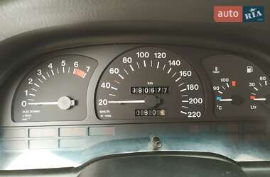 Седан Opel Vectra 1995 в 