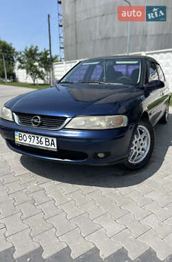 Седан Opel Vectra 1999 в Теофіполі