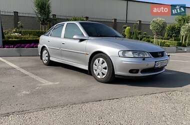 Лифтбек Opel Vectra 1999 в Запорожье