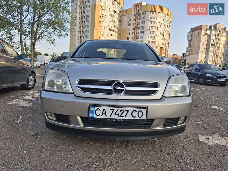Седан Opel Vectra 2004 в Черкасах