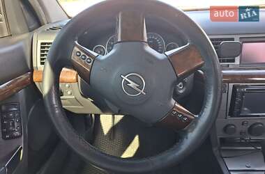 Седан Opel Vectra 2004 в 