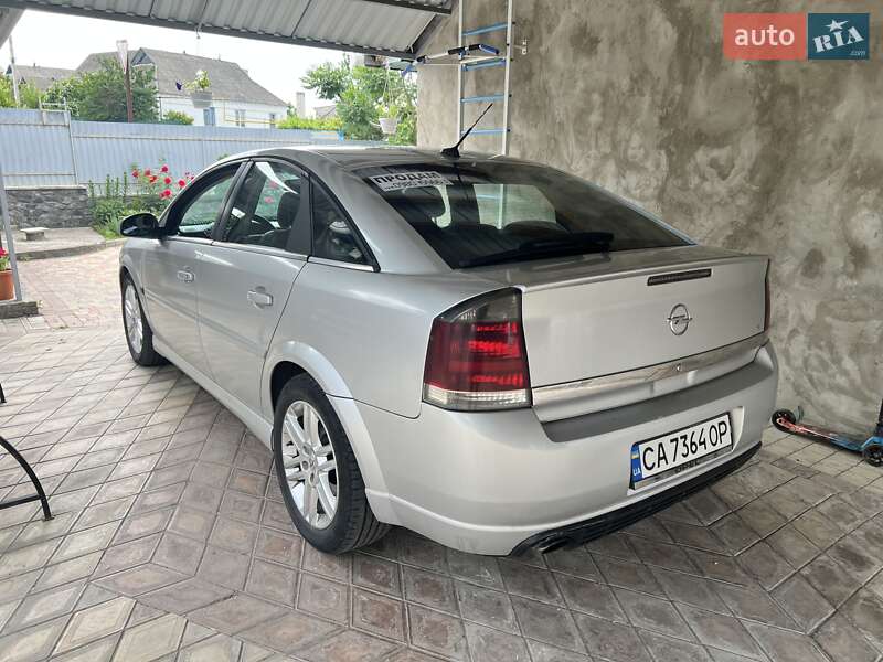Лифтбек Opel Vectra 2003 в Тальном