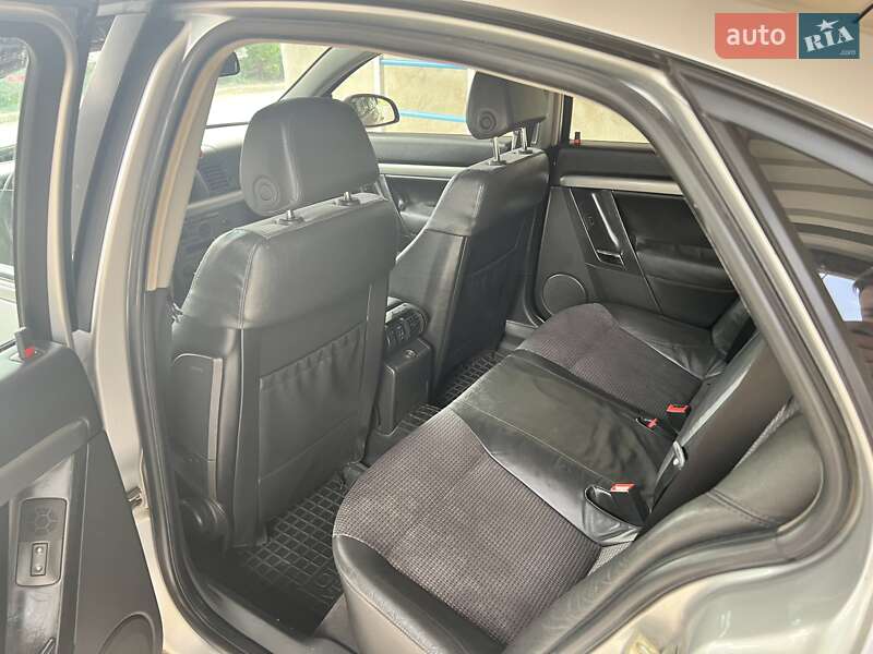 Лифтбек Opel Vectra 2003 в Тальном