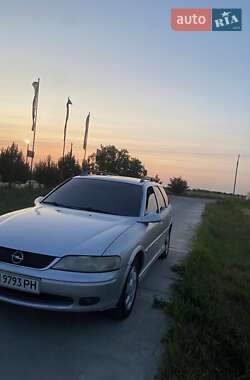 Универсал Opel Vectra 2000 в Черноморске