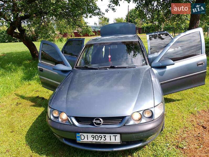 Седан Opel Vectra 1998 в 