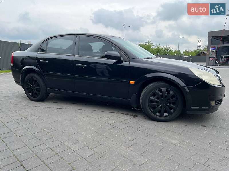 Седан Opel Vectra 2006 в Долине