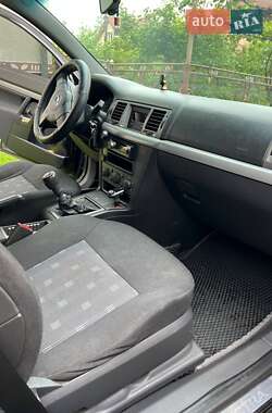 Седан Opel Vectra 2006 в 