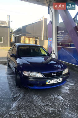 Седан Opel Vectra 1997 в Черновцах