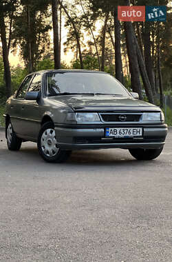 Седан Opel Vectra 1990 в Виннице