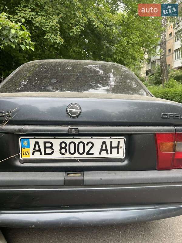 Седан Opel Vectra 1995 в Вінниці
