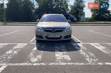 Универсал Opel Vectra 2006 в Ровно