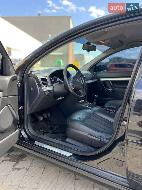 Седан Opel Vectra 2008 в Львові