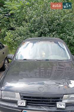 Седан Opel Vectra 1989 в 