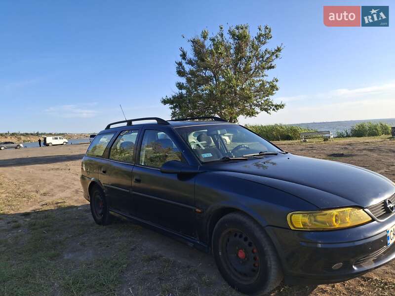 Универсал Opel Vectra 2001 в Овидиополе