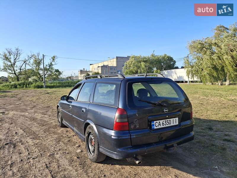 Универсал Opel Vectra 2001 в Овидиополе