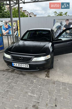 Седан Opel Vectra 1997 в Киеве
