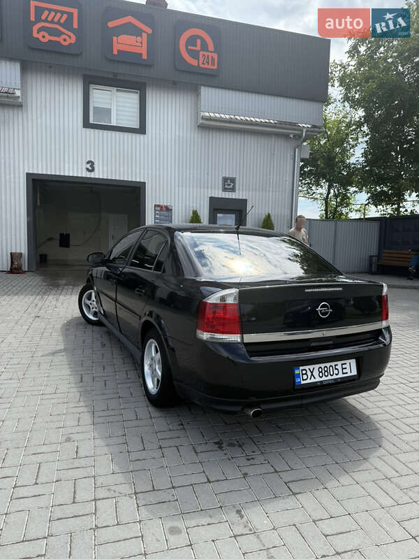 Седан Opel Vectra 2004 в Кам'янець-Подільському