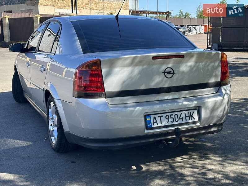 Седан Opel Vectra 2002 в Рожнятове