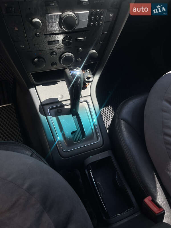 Лифтбек Opel Vectra 2008 в Самборе фото 5 Лифтбек Opel Vectra 2008 в Самборе