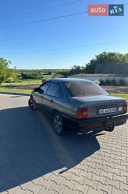 Седан Opel Vectra 1989 в 