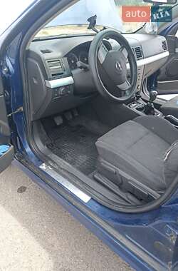 Лифтбек Opel Vectra 2003 в 