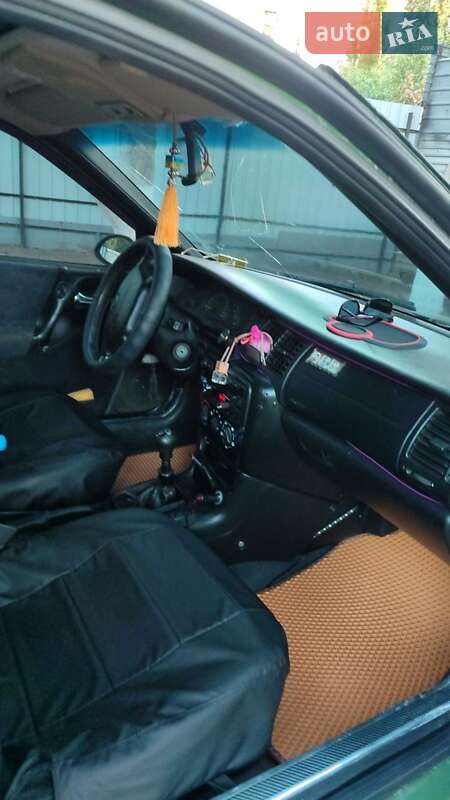 Седан Opel Vectra 1996 в Миколаєві