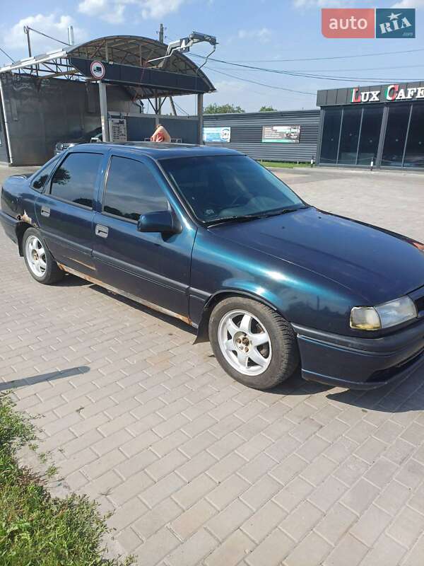 Седан Opel Vectra 1990 в Миргороде