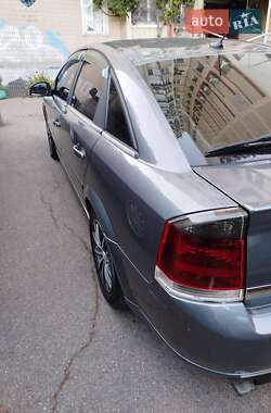 Лифтбек Opel Vectra 2003 в 