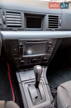 Лифтбек Opel Vectra 2003 в 