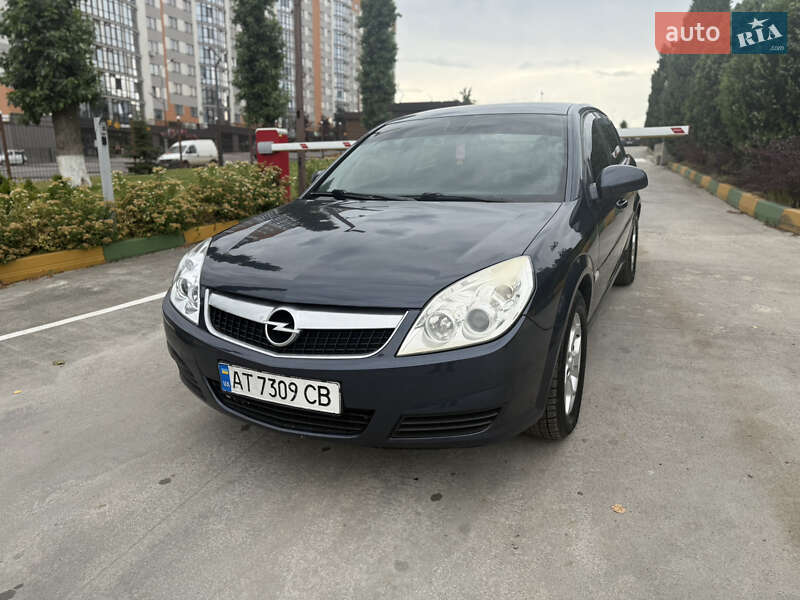 Седан Opel Vectra 2008 в Ивано-Франковске