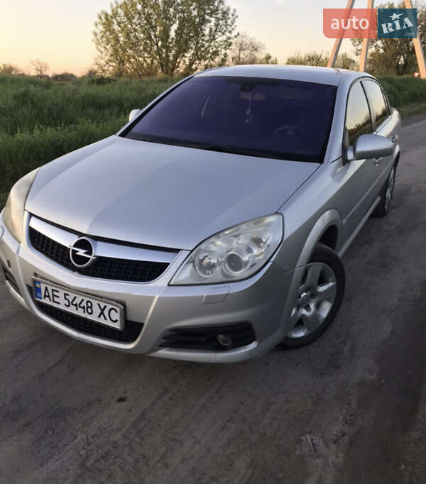 Седан Opel Vectra 2005 в 