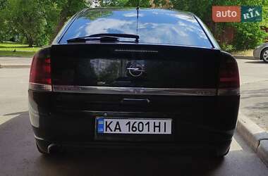 Лифтбек Opel Vectra 2003 в 