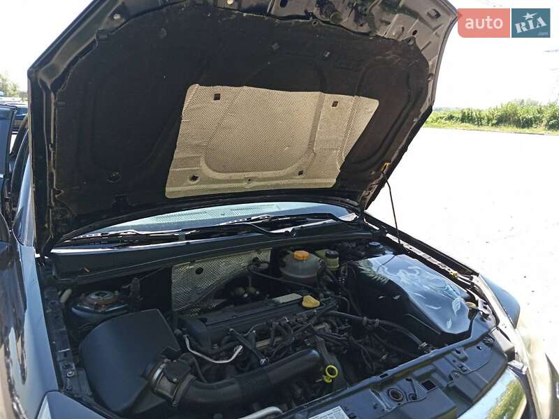 Седан Opel Vectra 2006 в Харькове